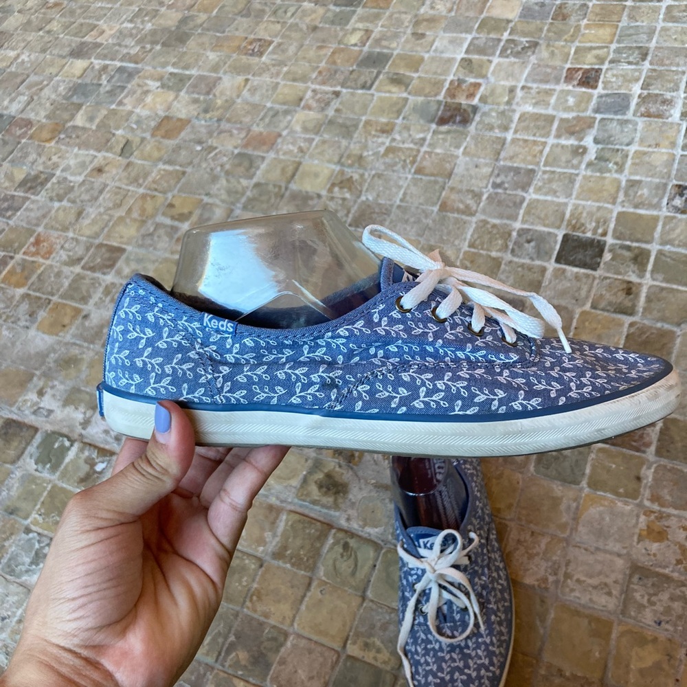 Keds - Picture 2 of 8